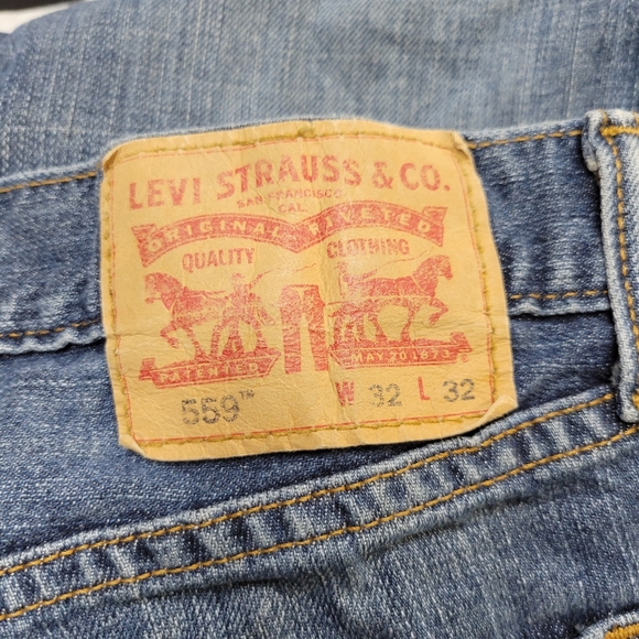 Levis jeans - Picture 3 of 3